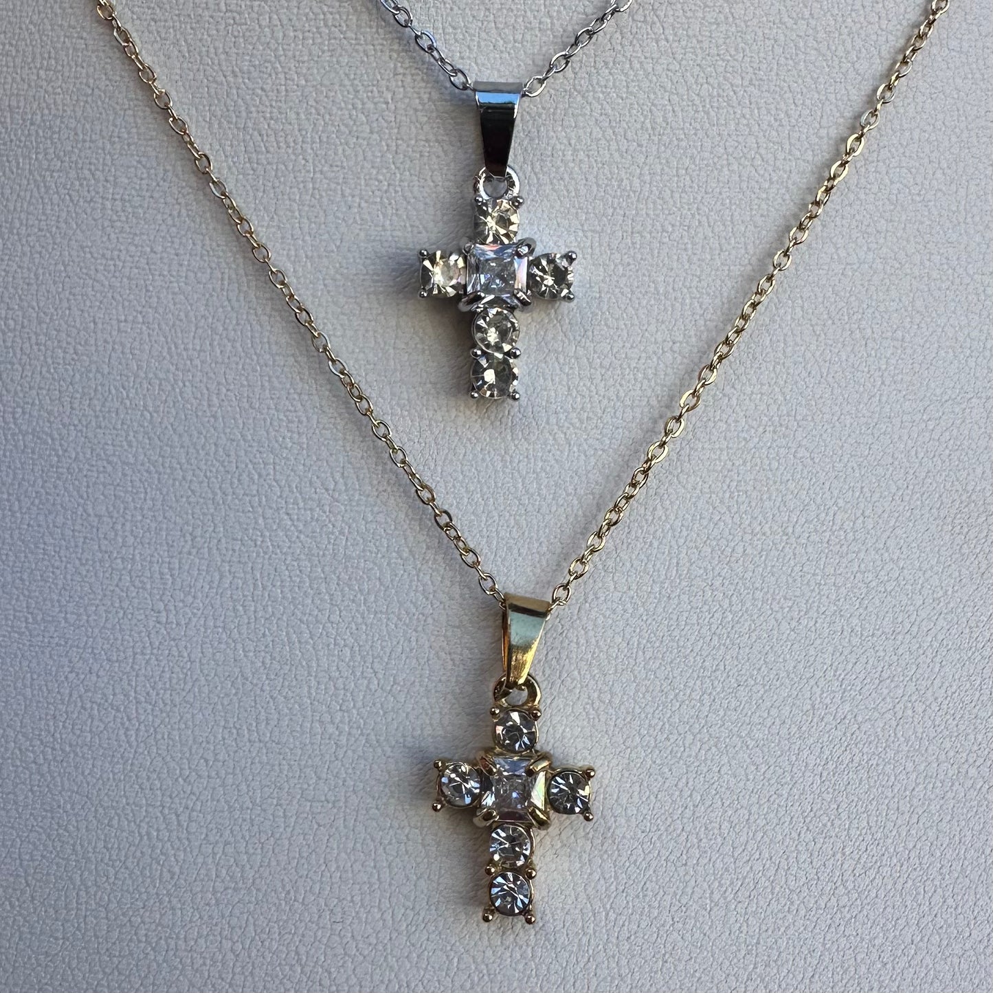 Collana Cruz
