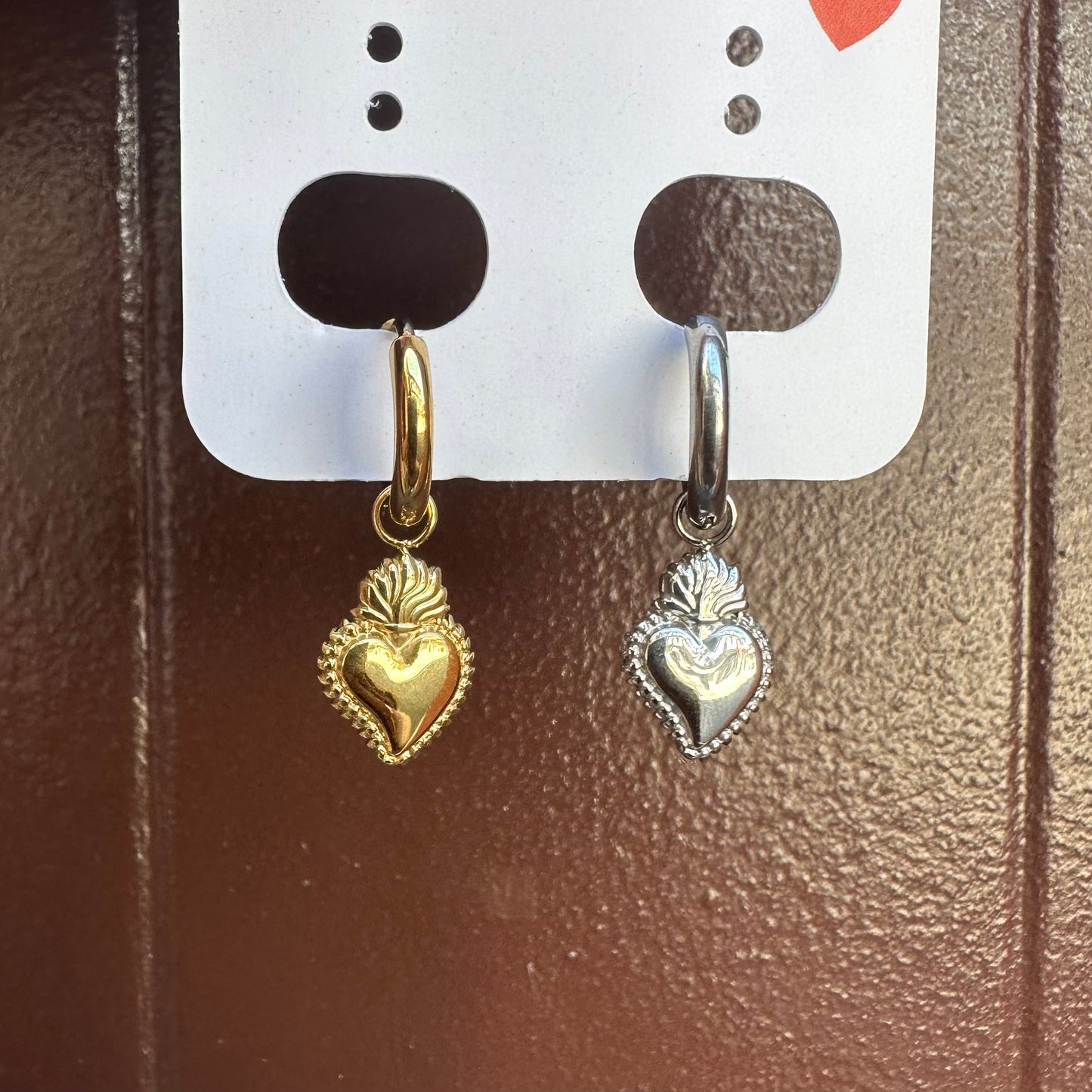 Mono-orecchini Cuore sacro mini
