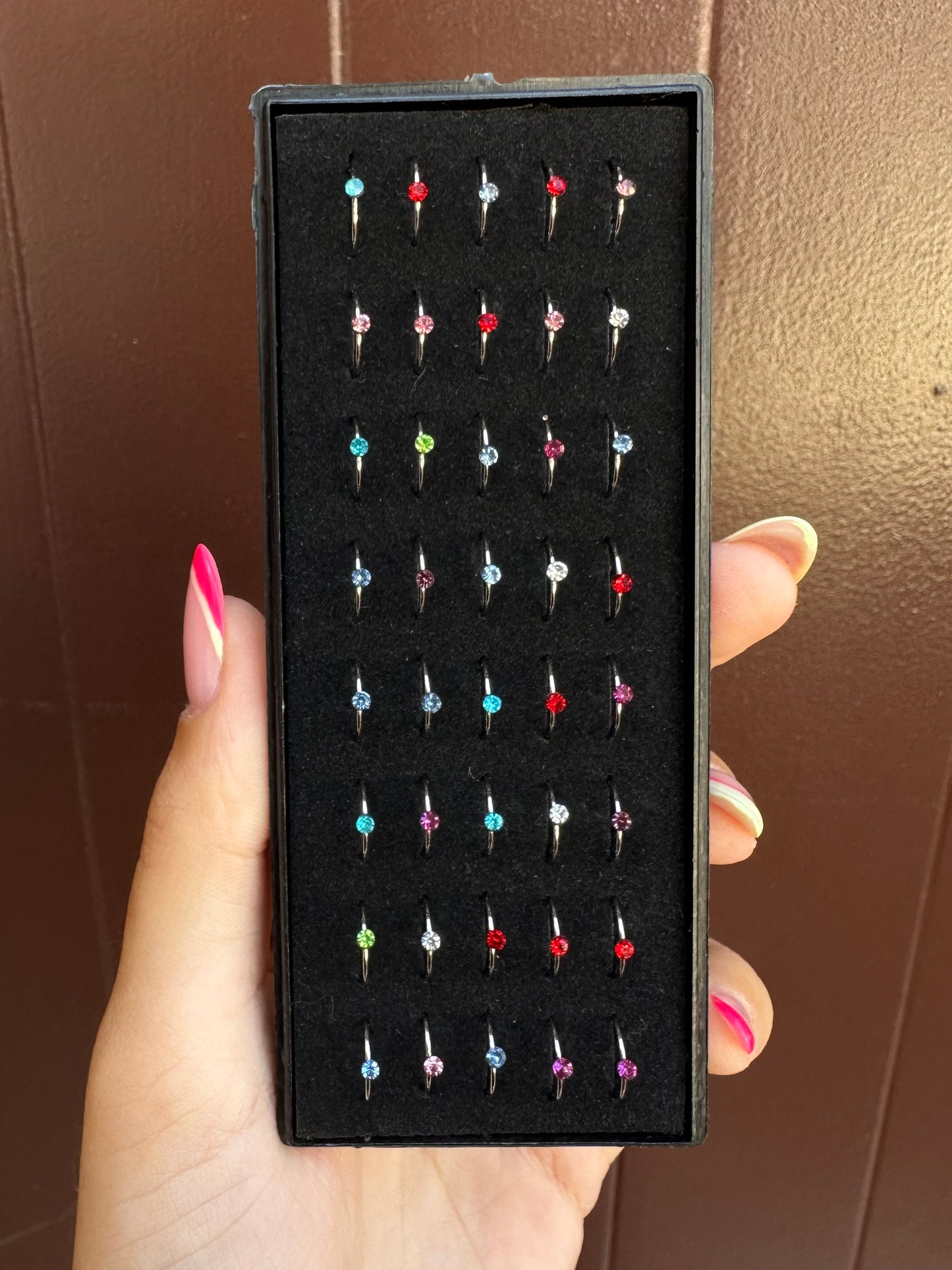 Piercing naso cerchio con brillantino