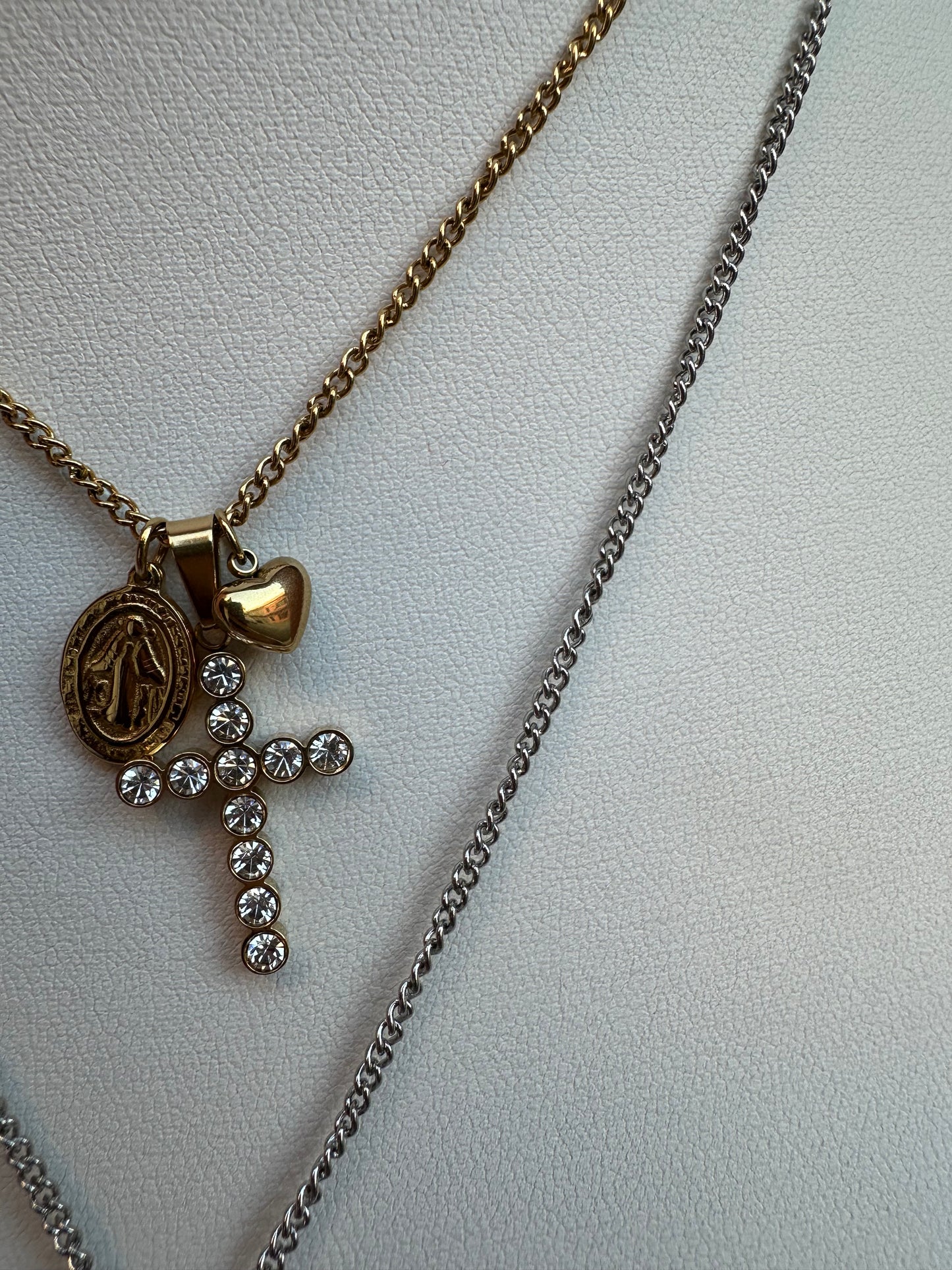Collana Trinity