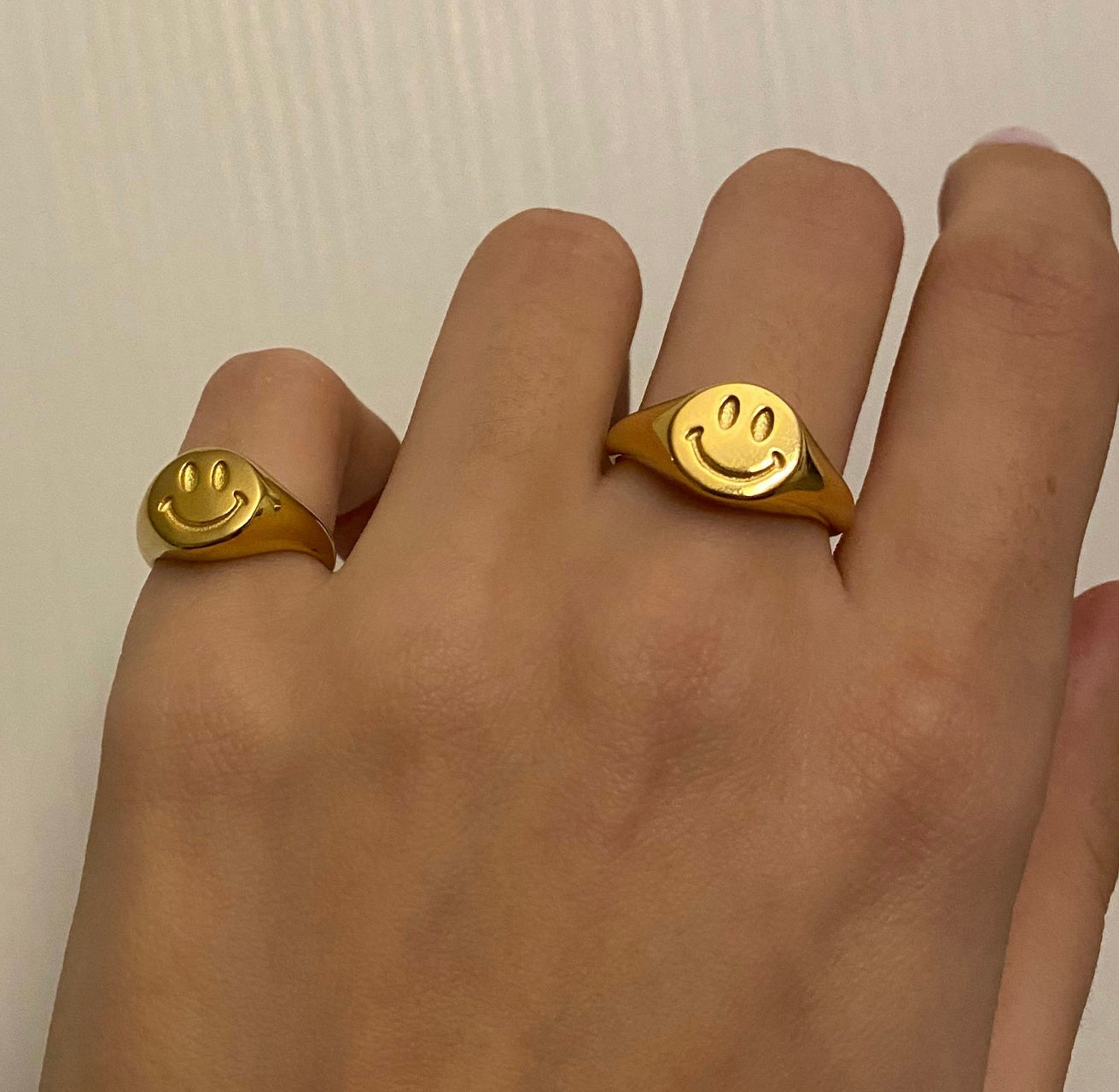 Anello chevalier con Smile