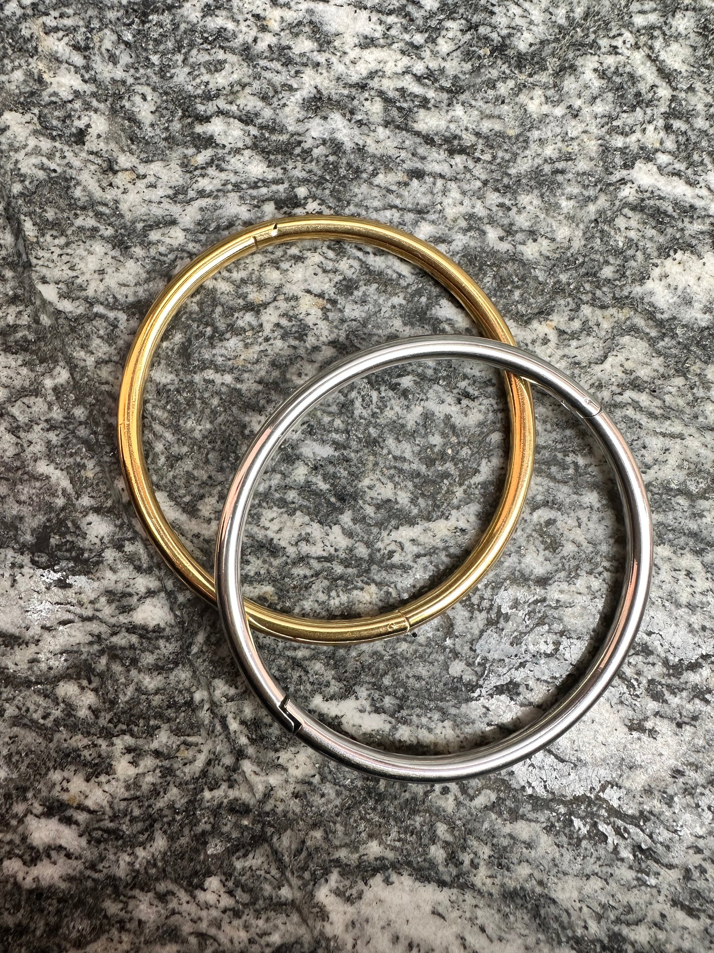 Bracciale rigido