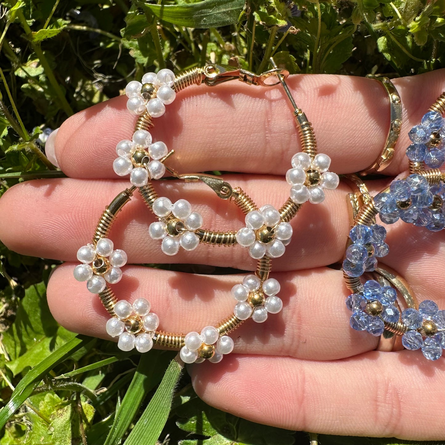 Orecchini Daisy a cerchio