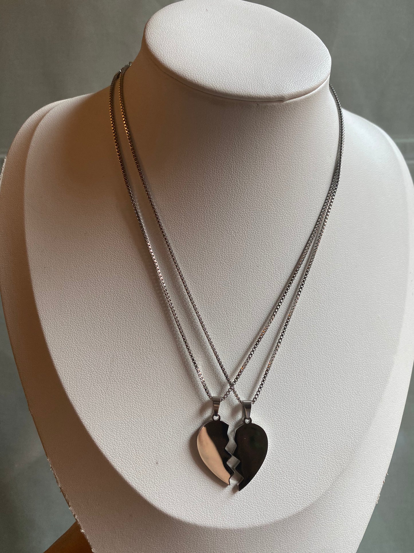 Collana con cuore spezzato