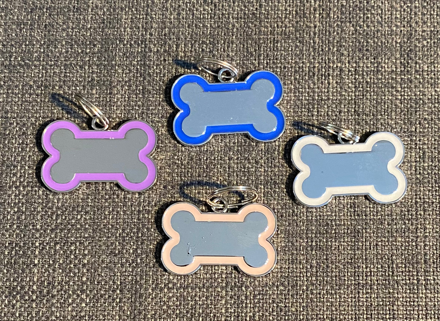 Ossi colorati per cani