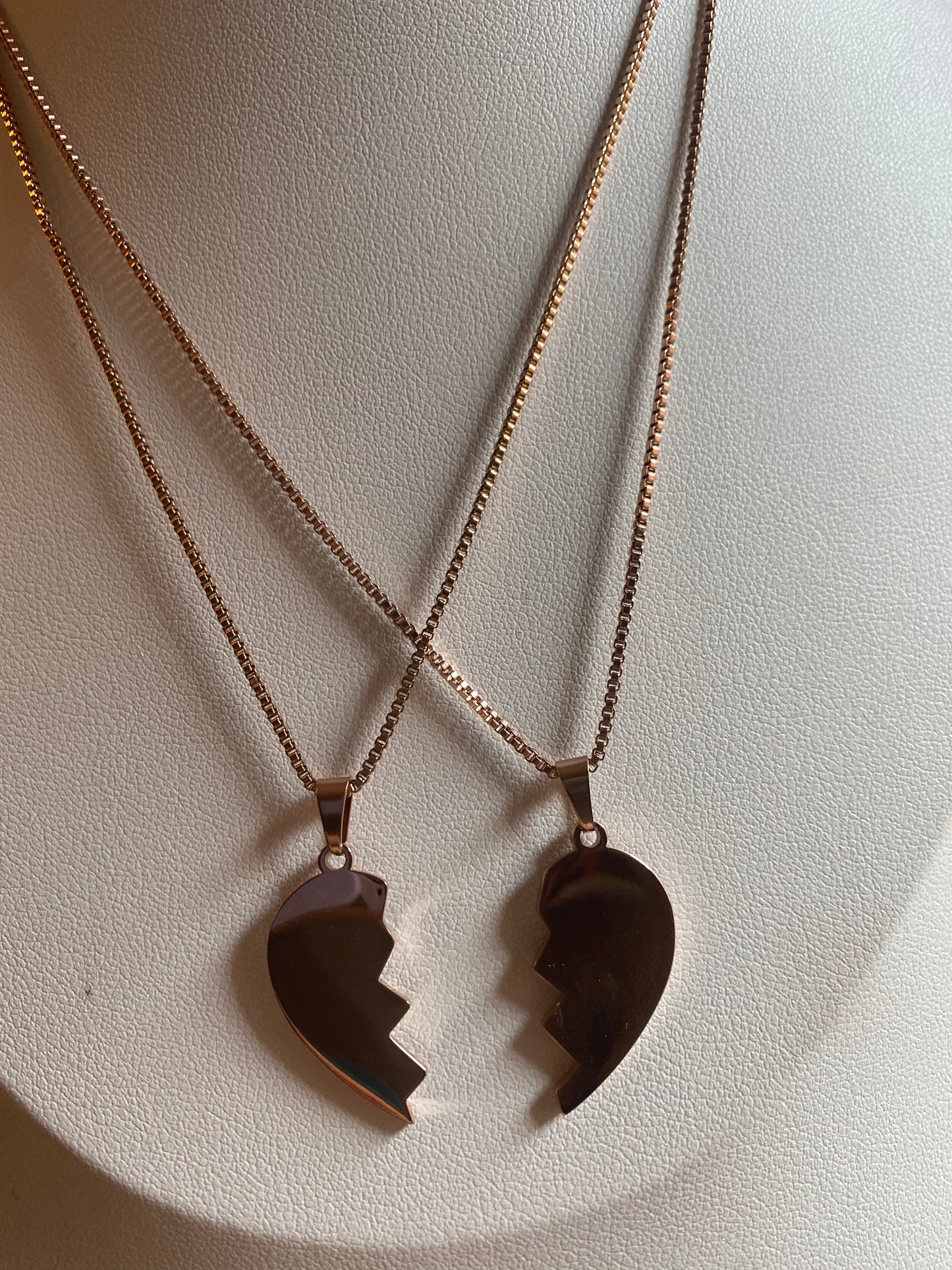 Collana con cuore spezzato