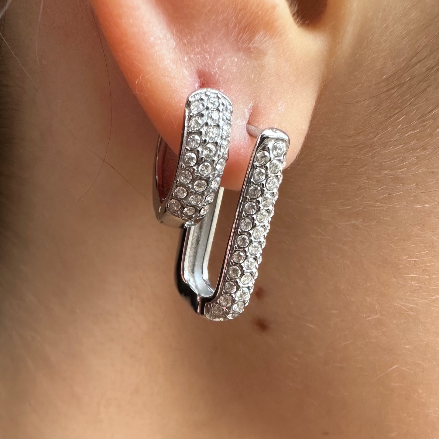 Mono-orecchini Hoops