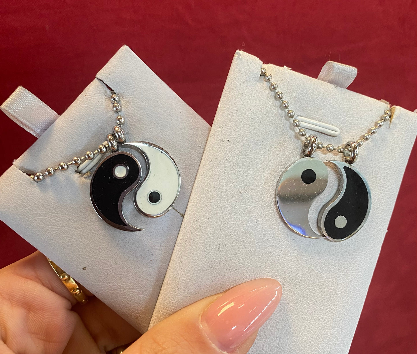 Ciondolo Yin e Yang spezzato
