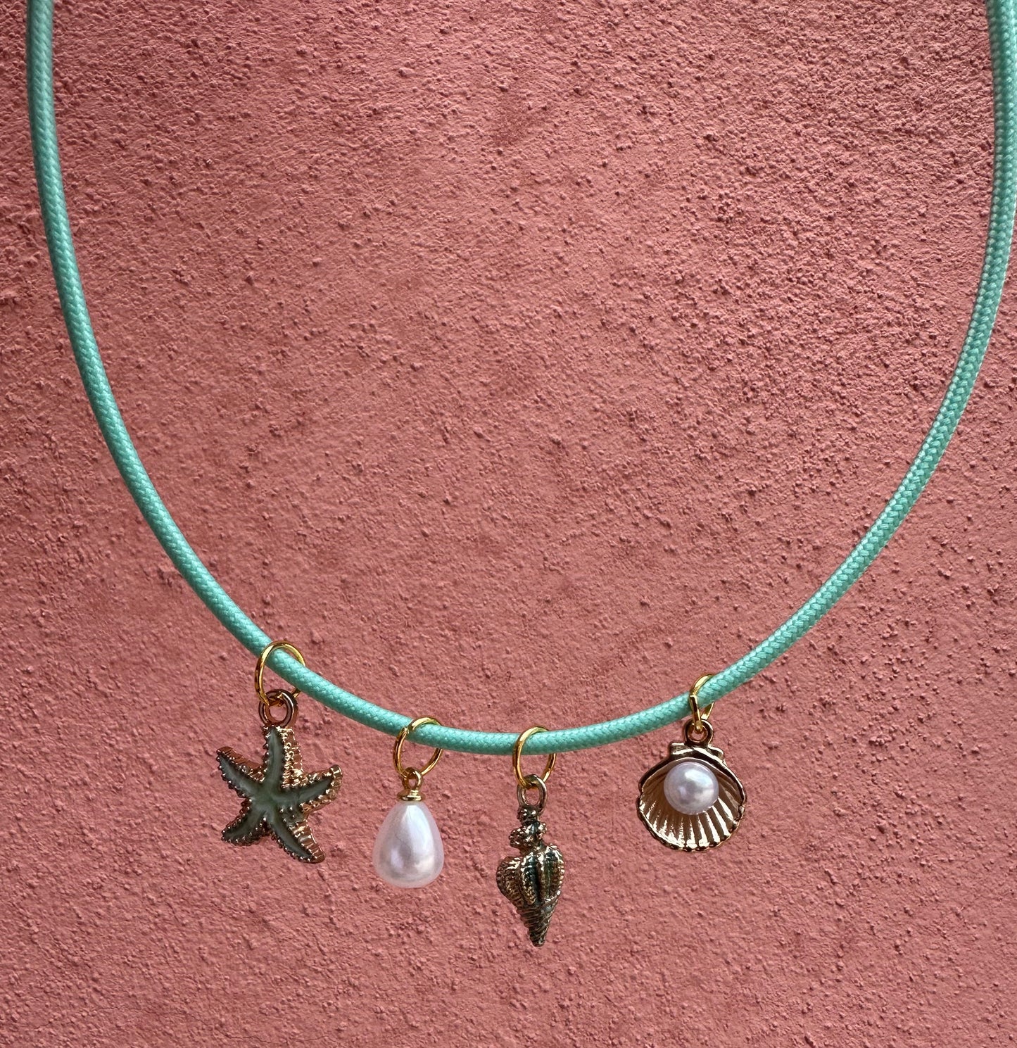 Choker Magnetica
