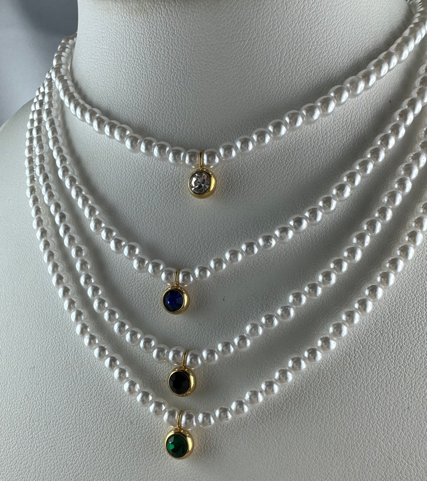 Collana di perle con punto luce