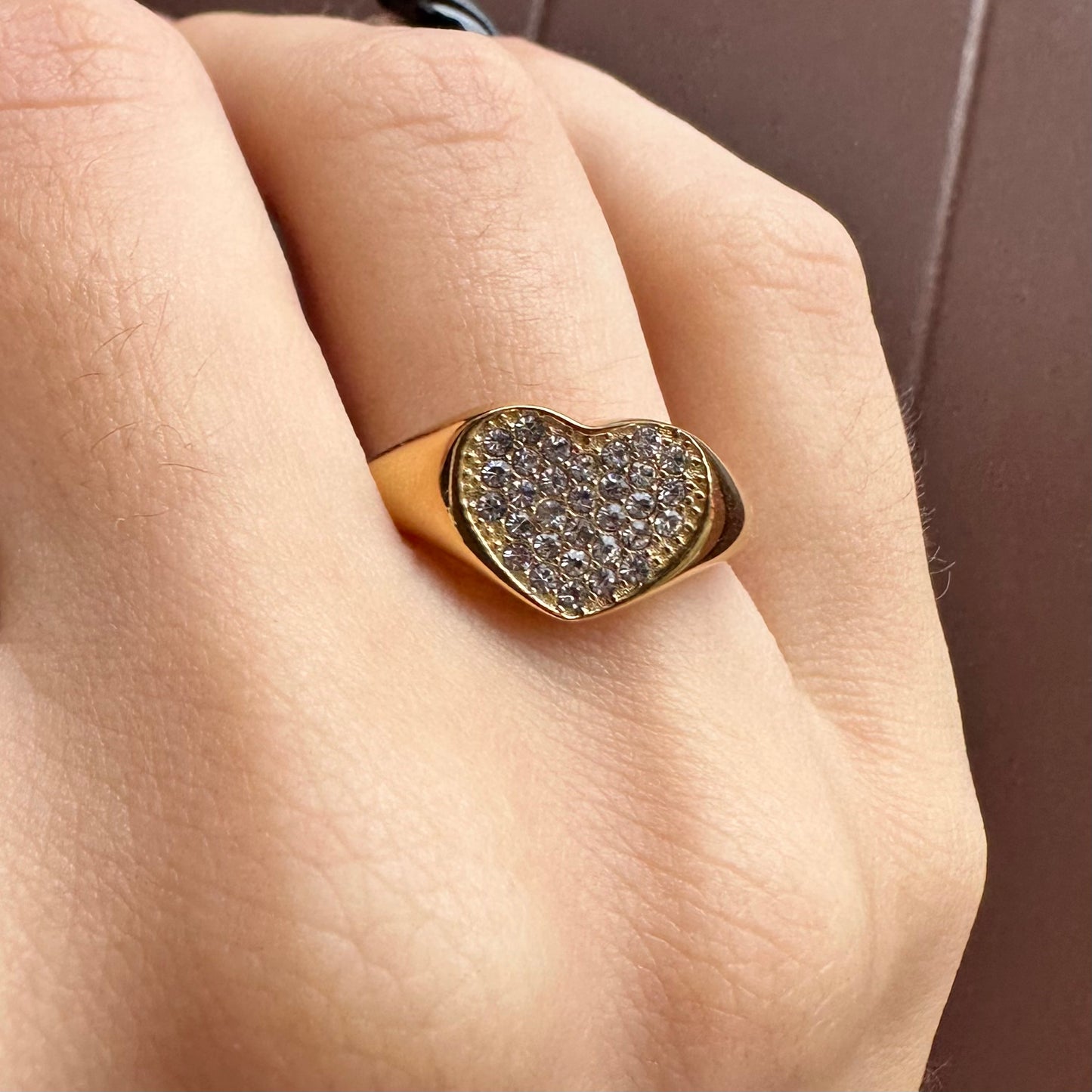 Anello chevalier a cuore con zirconi