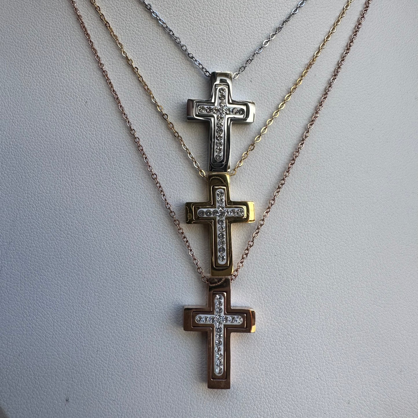 Collana Pray