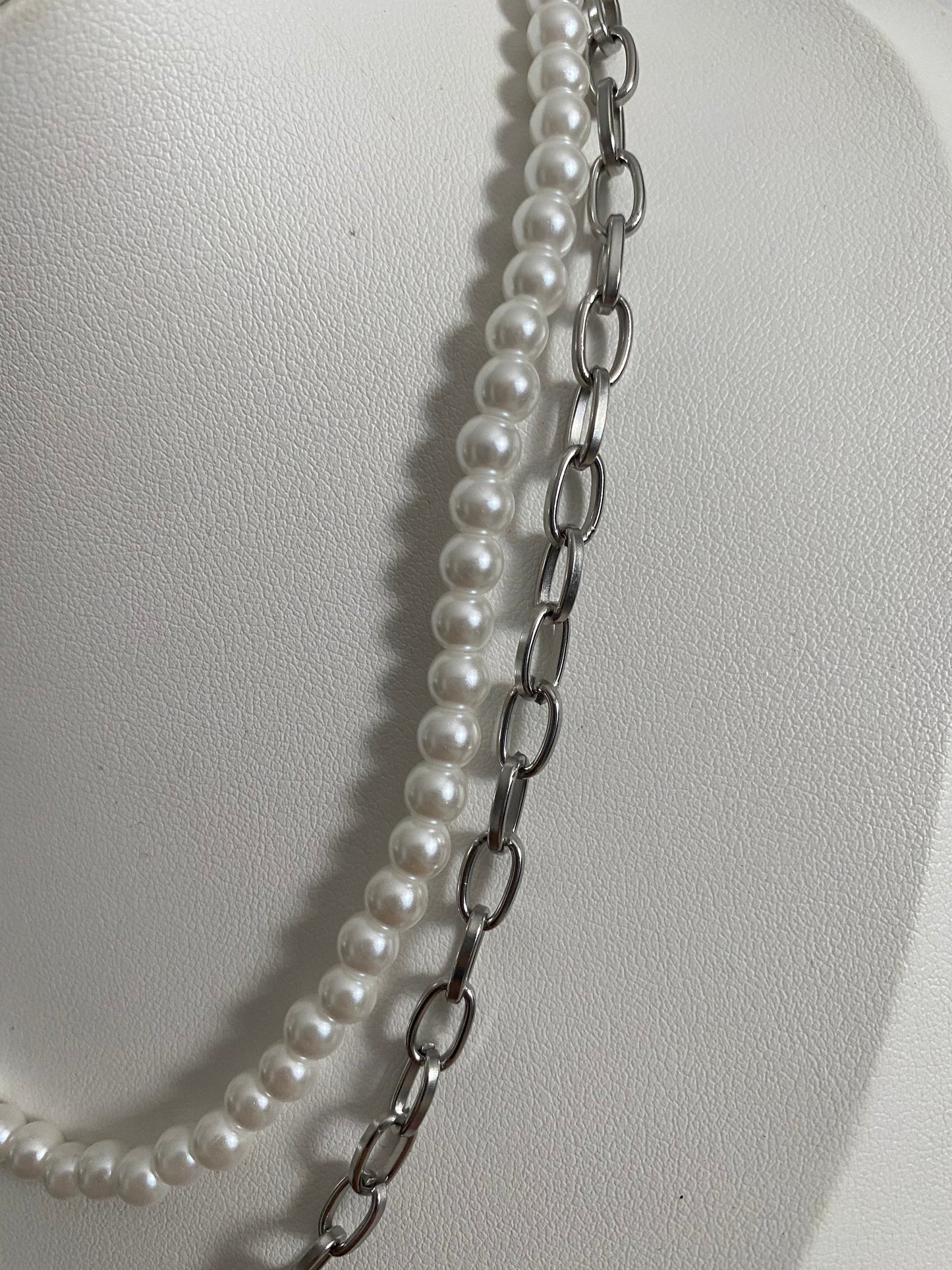 Collana di perle doppio filo con catena